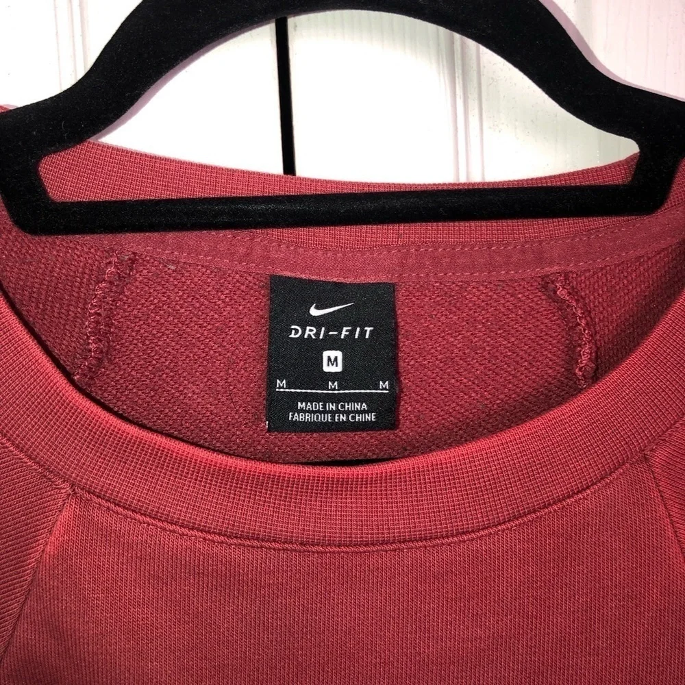 Maroon Nike Embossed Crop Sweatshirt Size M